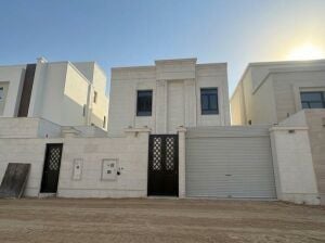فيلا جديدة للبيع بالثمامة 426 متر