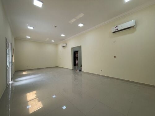 villas for sale in compound.Used