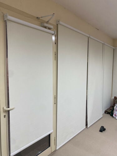 roller curtains 