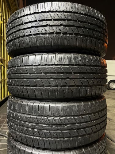 285-60-18 Sumittomo Brand