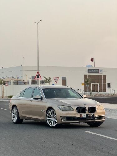 بي ام دبليو 7400 ال اي