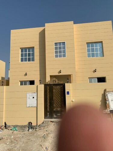 للبيع فيلا مؤجرة أم قرن