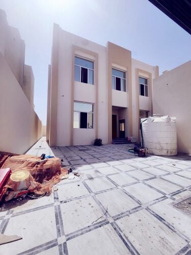 For Rent villa in alwakuir