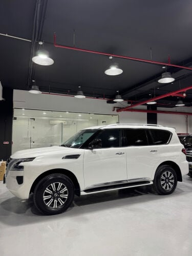 نيسان باترول 2021 ابيض