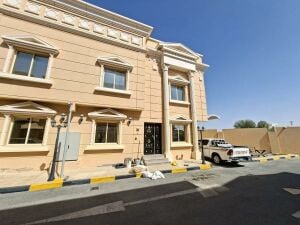 COMPOUND VILLA | RENOVATED | CLEAN