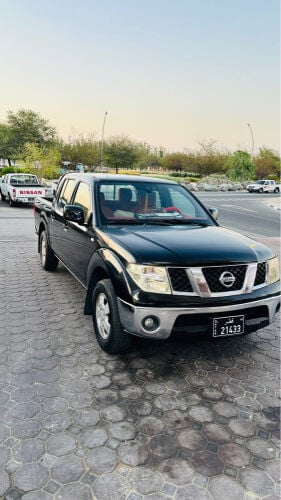 Nissan pickup 