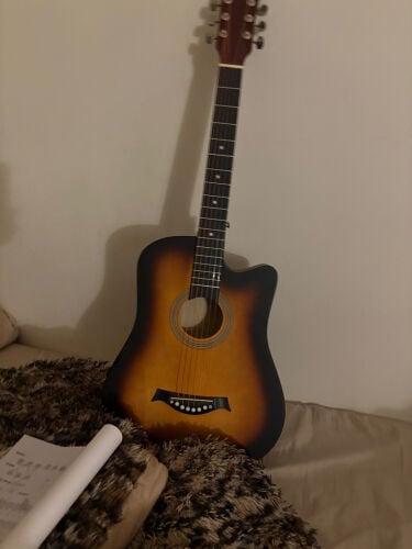 acoustic guitar 