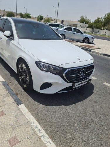 MERCEDES BENZ E 200