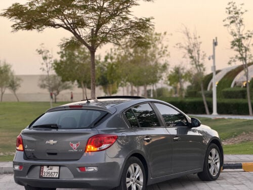 hatchback Cruze 2013 full option 