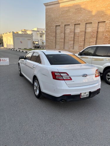 فورد تورس
