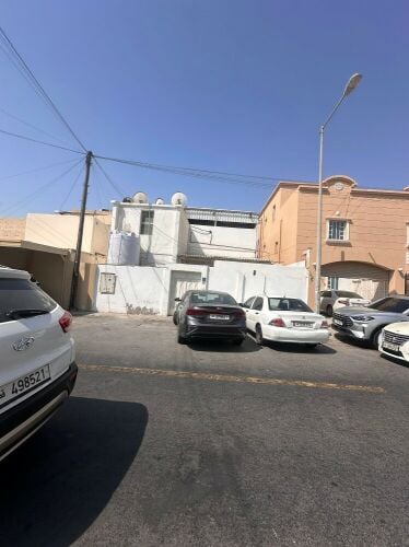 للبيع بيت دورين الوكرة
