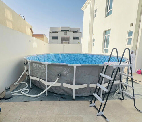 Swimming pool Size 4.57/1.22m