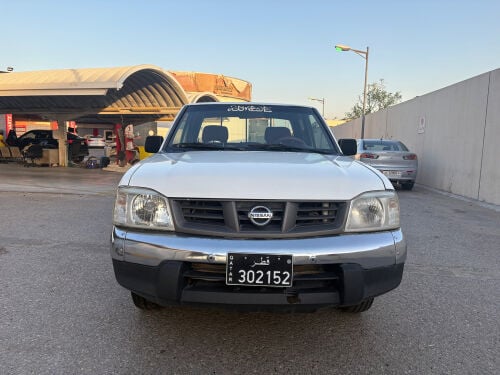 NISSAN PICK UP 