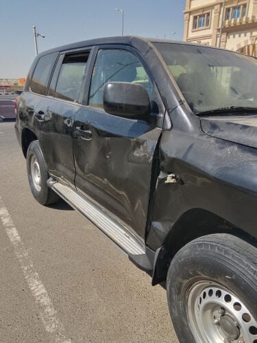 land cruiser G standard 2010 model