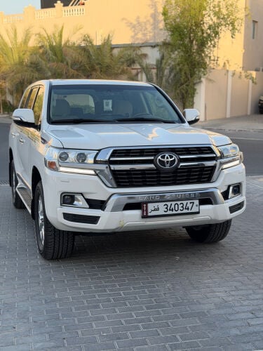 لاندكروزر جي اكس ار ٢٠١٨