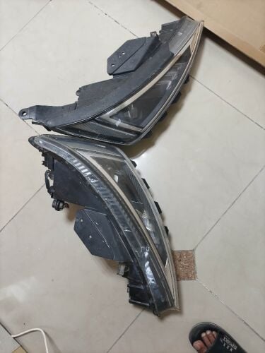 headlight for (Hyundai -Elantra)