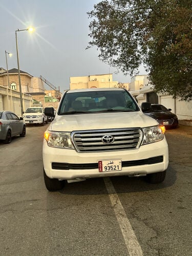 LAND CRUISER 