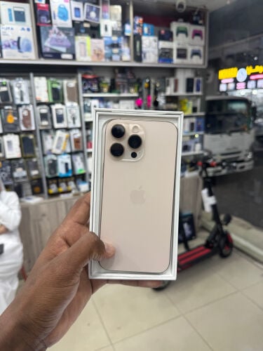 آيفون 16 برو ماكس 512 بطارية 93 