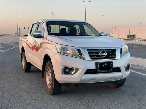 Navara Se For Sale