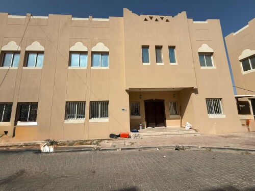 للايجار فيلا مسجله في الاسكان 