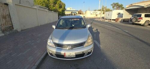 Nissan tiida