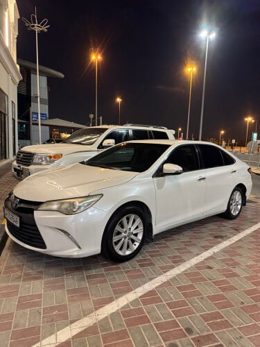 Camry GLX 2016 