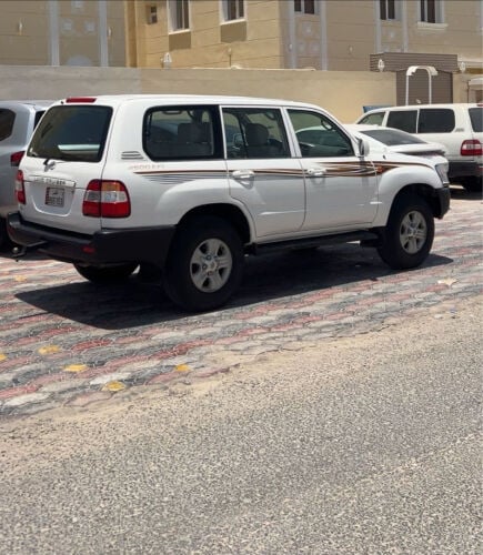 لاند كروزر ستاندر 2004