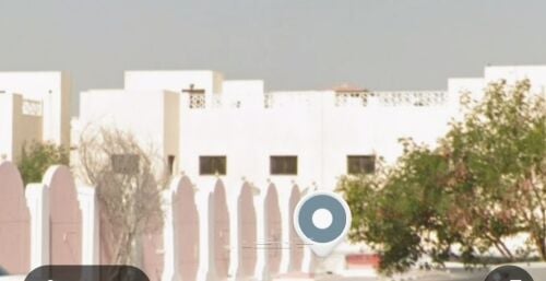 للبيع فيلا باللقطة مؤجرة ٩٨٠م