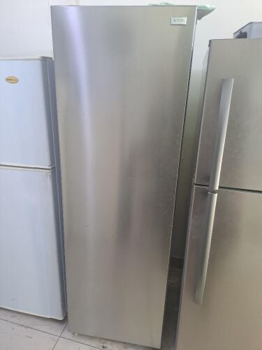 Aveva Standfrizer Frizer for Sale 3
