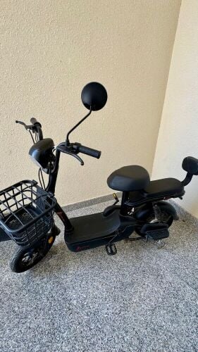 Motor Scooter