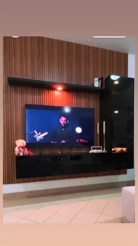 خزانة حائطية