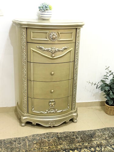 Luxury chest drawer (Negotiable)