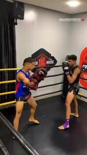 personal fitness trainer offering f
