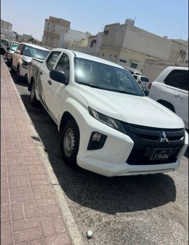 Mitsubishi pickup 2023 model