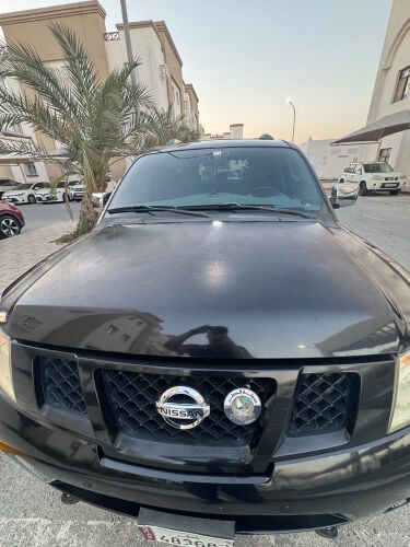 Nissan armada 2011 SE for sale 