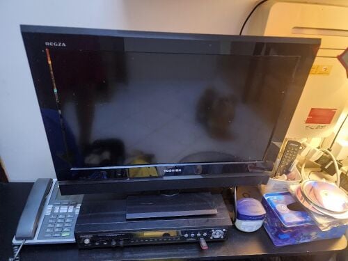 32" Toshiba TV not smart