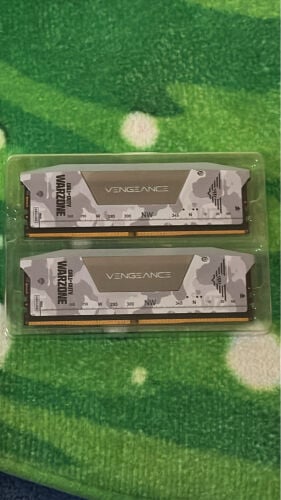 32 gigabytes ram