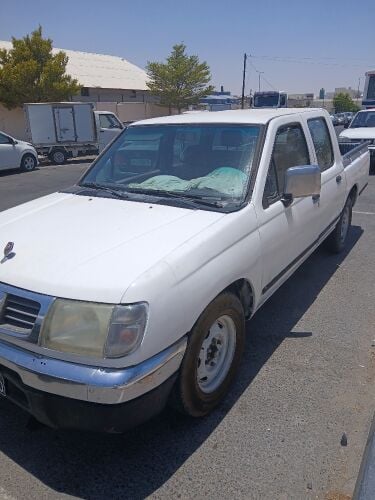 Nissan pickup