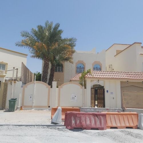 للايجار فيلا فى المشاف ع الإسكان