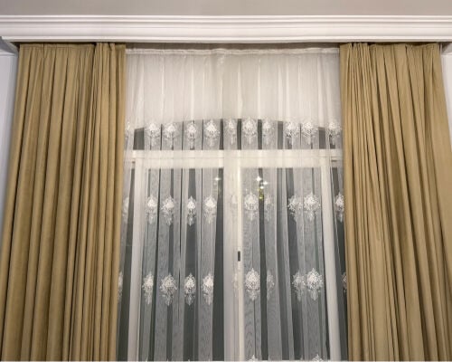 curtains 