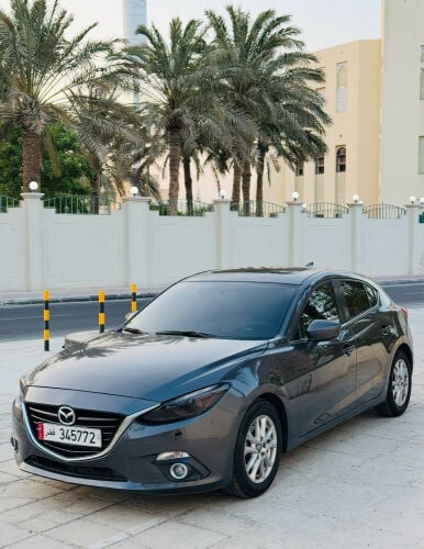 Mazda 3 hatchback full option 2016