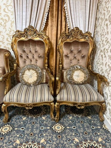 Royal chair for sale