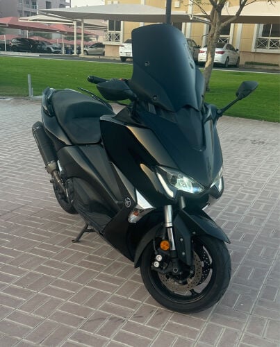 YAMAHA TMAX