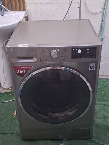 LG 9/5kg 2in1 like new good conditi
