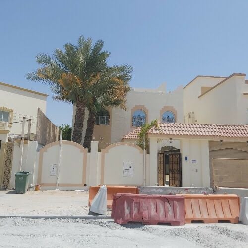 للايجار فيلا فى المشاف ع الإسكان