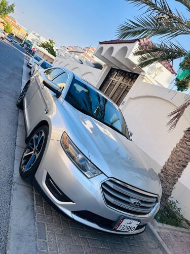 Ford Taurus full option for sale