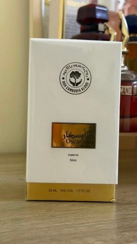 عطر أوسكار من روح كمبوديا العود