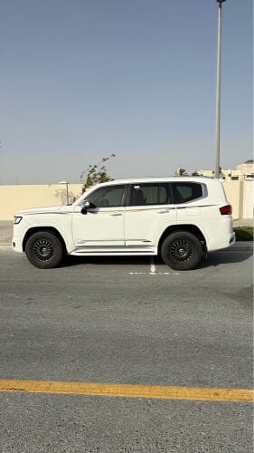 للبيع