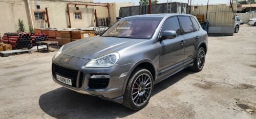 Porsche Cayenne  Turbo 2008  V8