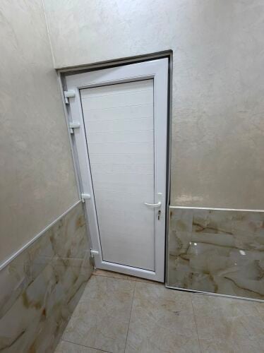 تركيب زجاج وأعمال ألمنيوم إلخ.